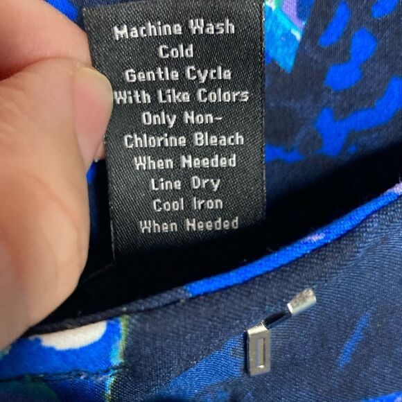 Attyre New York Shorts Woman’s Size 10 - Picture 6 of 7